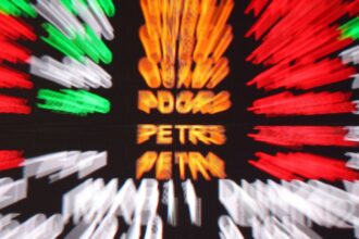 bolsa-cai-1,19%,-e-dolar-fecha-estavel-com-tensao-no-oriente-medio