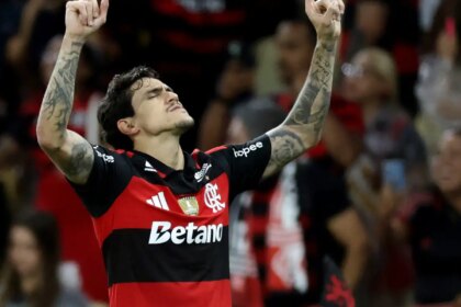 libertadores:-pedro-decide-e-flamengo-esta-nas-oitavas-de-final