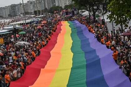 pl-que-veta-crianca-em-evento-lgbtqia+-e-inconstitucional,-diz-jurista