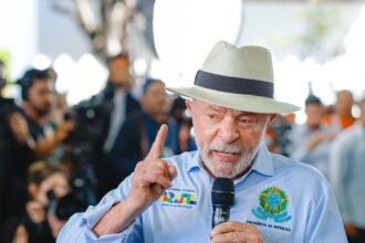 lula-diz-sonhar-em-reverter-privatizacoes-de-empresas-estrategicas