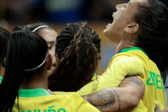 em-virada-relampago,-selecao-brasileira-feminina-vence-estados-unidos