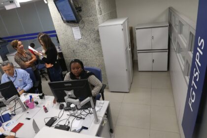 pis/pasep-para-quem-nasceu-em-julho-e-agosto-e-pago-nesta-segunda