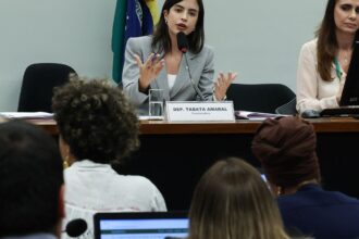proposta-que-criminaliza-misoginia-avanca-na-camarados-deputados