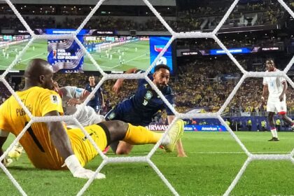 veja-os-resultados-dos-jogos-de-sexta-feira-(19)-na-copa