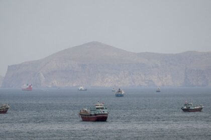 navios-ja-navegam-pelo-estreito-de-ormuz-sob-plano-de-retirada-da-onu