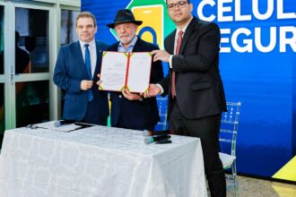 lula-cria-plataforma-para-coibir-roubos-de-celulares-e-vendas-ilegais