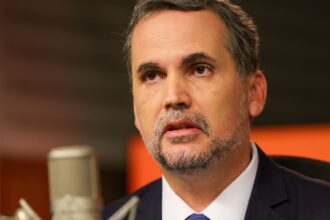 bloqueio-de-r$-23,7-bi-nao-afetara-servicos-e-beneficios,-diz-moretti