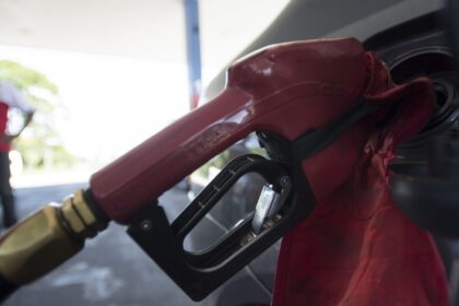 governo-inicia-retirada-gradual-de-subsidios-aos-combustiveis