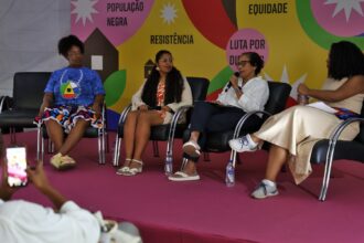 professora-criou-ara-ketu-inconformada-com-injusticas-na-periferia