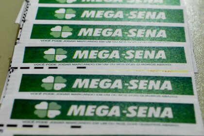 veja-os-numeros-da-mega-sena-sorteados-neste-sabado-(4)