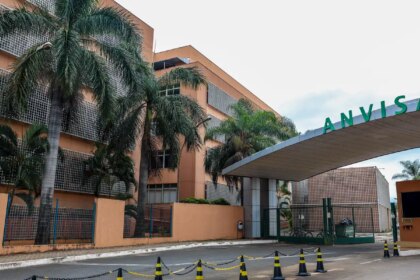 anvisa-aprova-novas-canetas-de-semaglutida,-incluindo-a-1a-generica