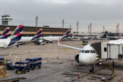 anvisa-atualiza-regras-de-seguranca-sanitaria-para-avioes-e-aeroportos
