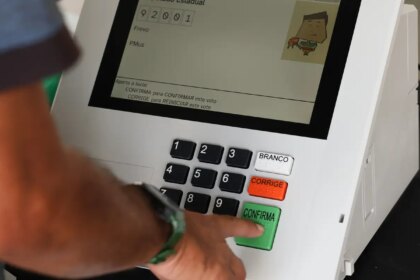 facebook-falha-em-filtrar-anuncio-com-desinformacao-eleitoral,-diz-ong