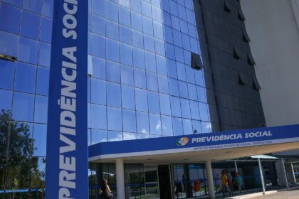 previsao-de-gastos-com-inss-em-2027-e-reduzida-em-r$-5-bilhoes