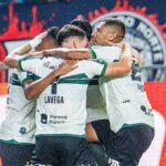 de-virada,-coritiba-vence-remo-no-fim-da-25a-rodada-do-brasileirao