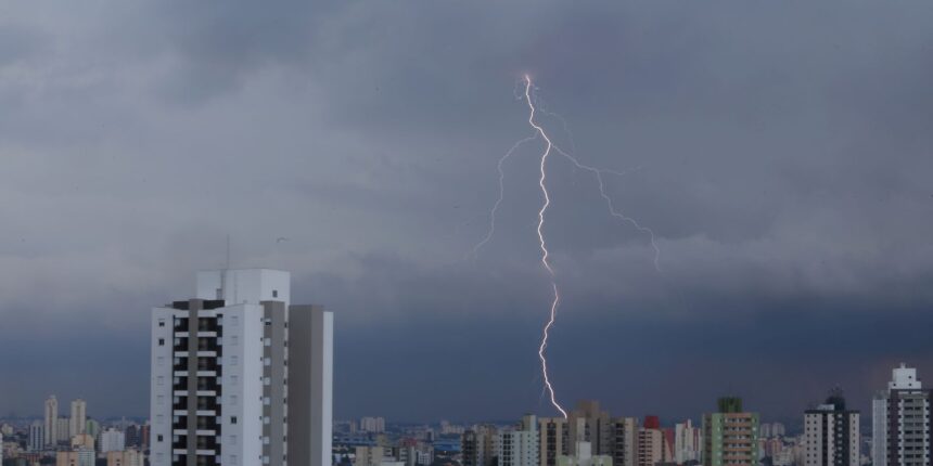 sao-paulo-esta-em-estado-de-atencao-devido-as-chuvas-persistentes