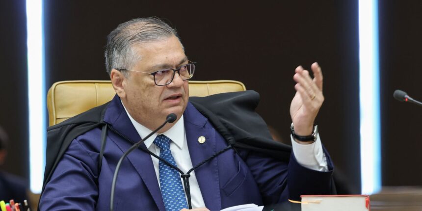 dino-manda-pf-investigar-relacao-de-vorcaro-com-cemiterios-em-sp