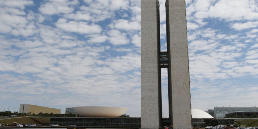 congresso-mais-conservador-deve-mudar-agenda,-diz-professor