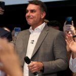 flavio-bolsonaro-recebe-apoio-de-partidos-e-fala-em-mudar-constituicao