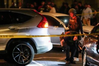 homem-e-baleado-em-nova-york-dentro-de-carro-por-agentes-do-ice